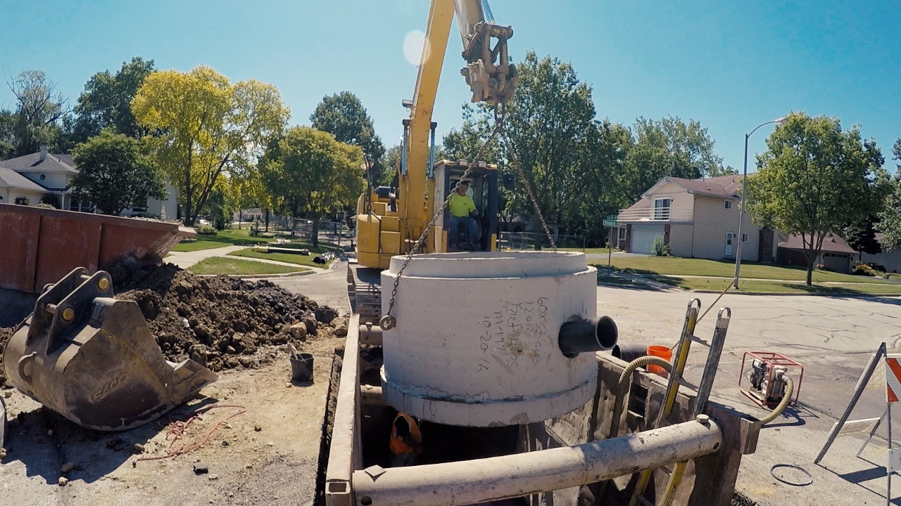 photo of water main being installed